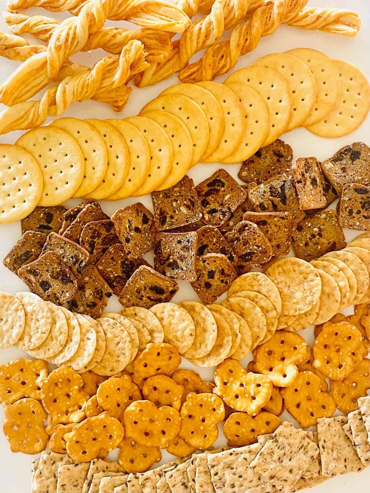Best Crackers for Charcuterie Board