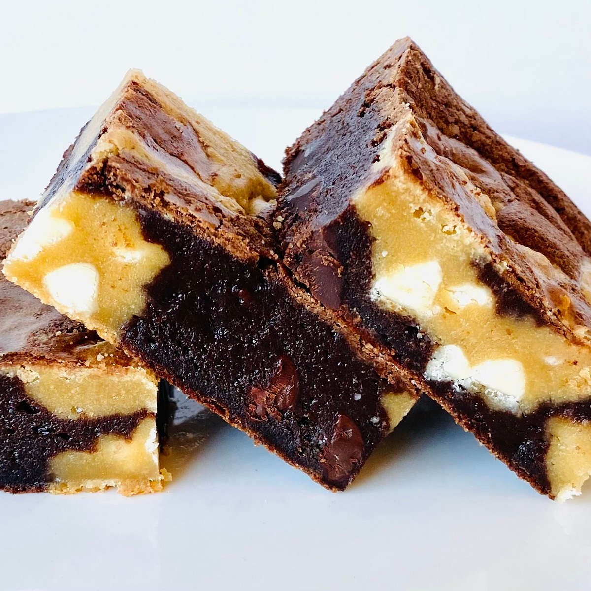 blondie brownie mix bars in row