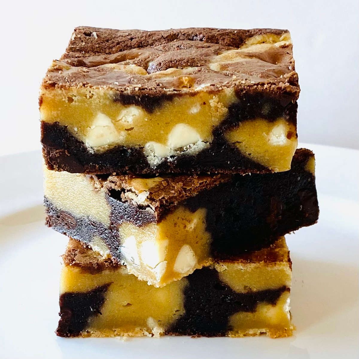 betty crocker blonde brownies in stack of 3
