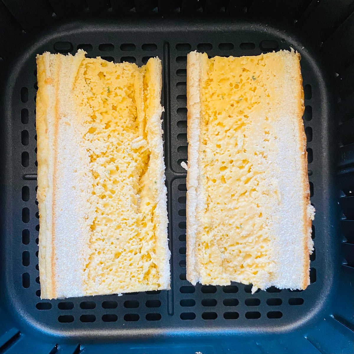 frozen garlic bread in air fryer basket
