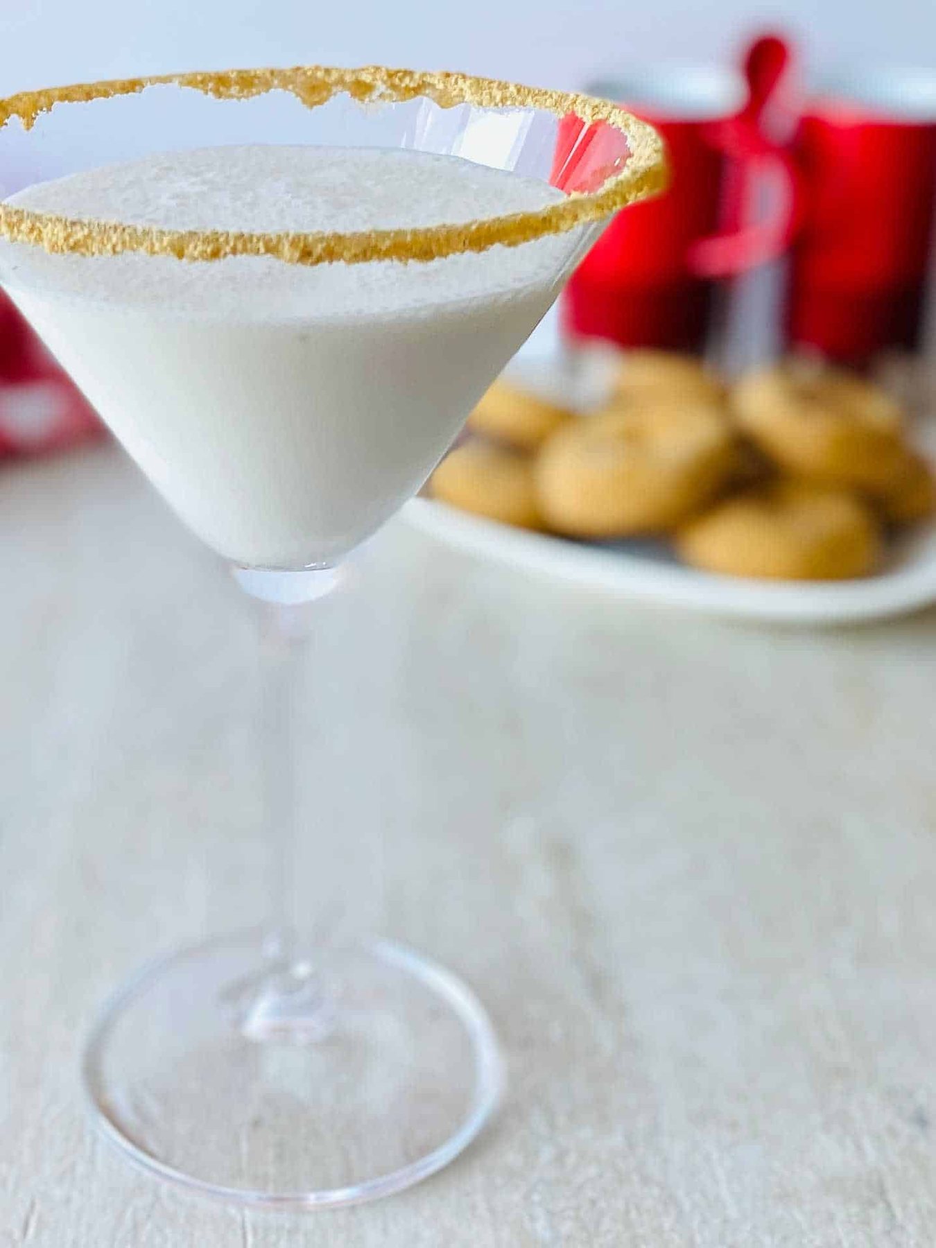 Gingerbread Martini Christmas Cocktail