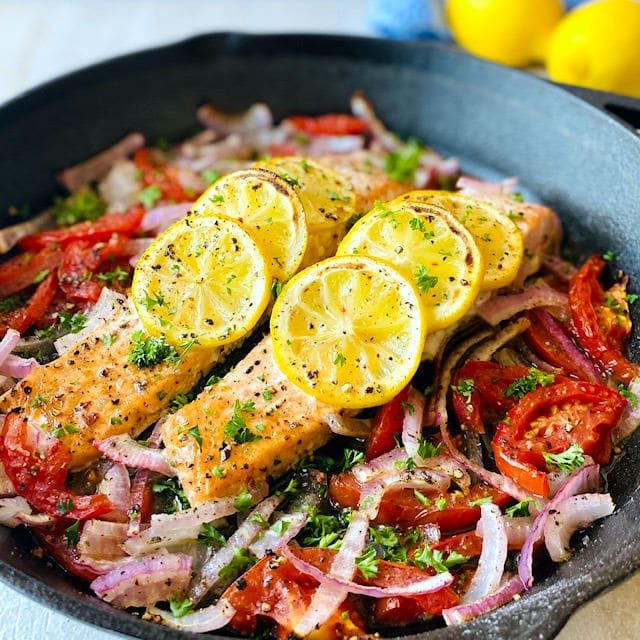 Baked Salmon with Lemon