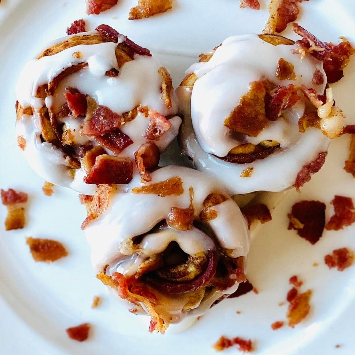 blackstone cinnamon rolls recipe.