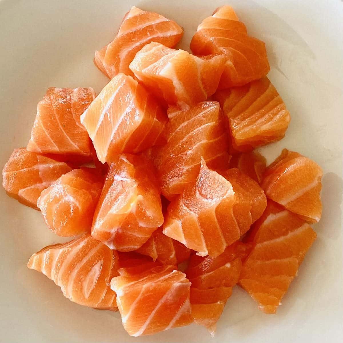 cubed salmon for spicy salmon bowl