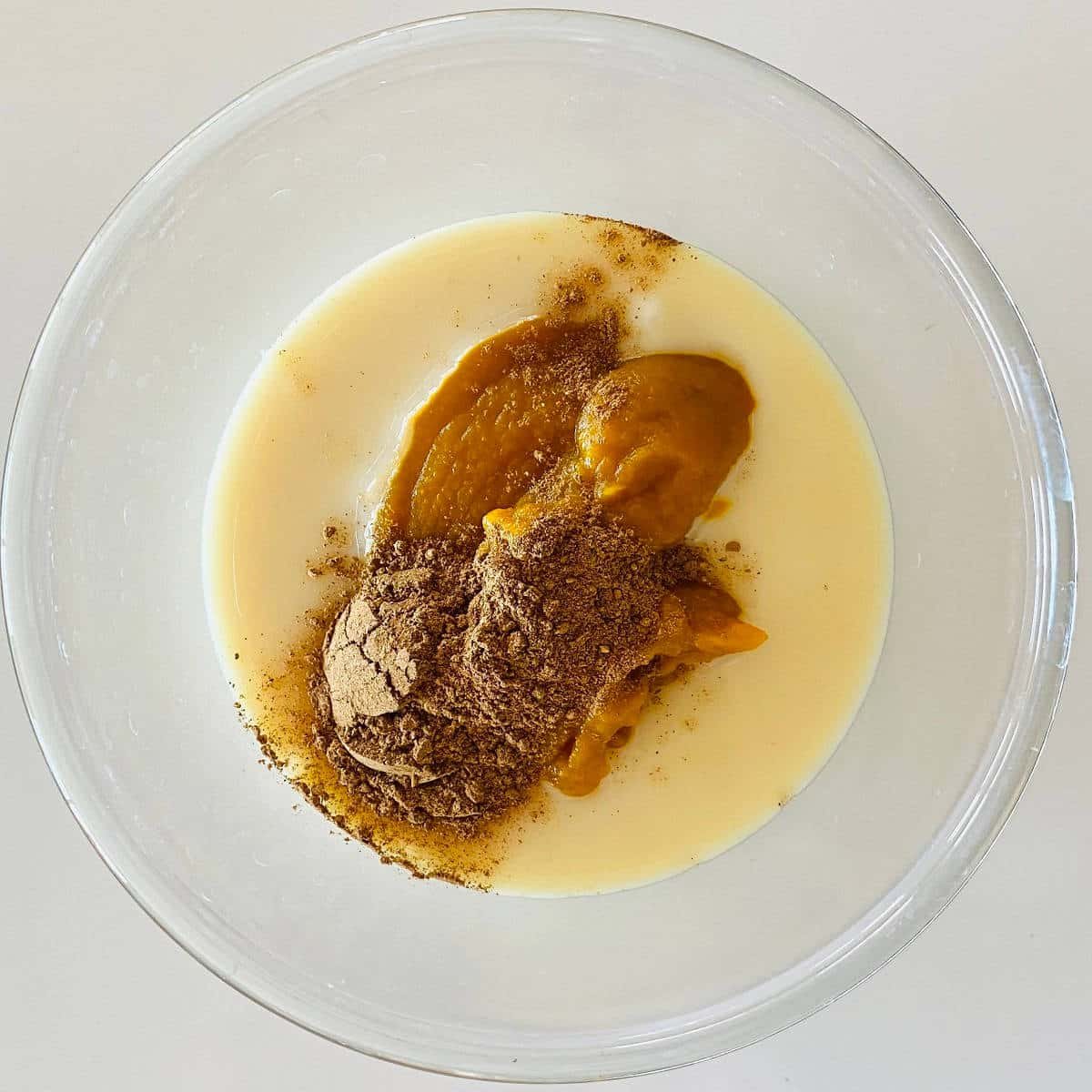 starbucks pumpkin spice sauce ingredients in a bowl.