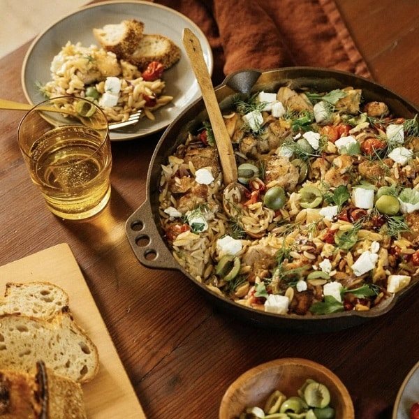 smithey pan with food.