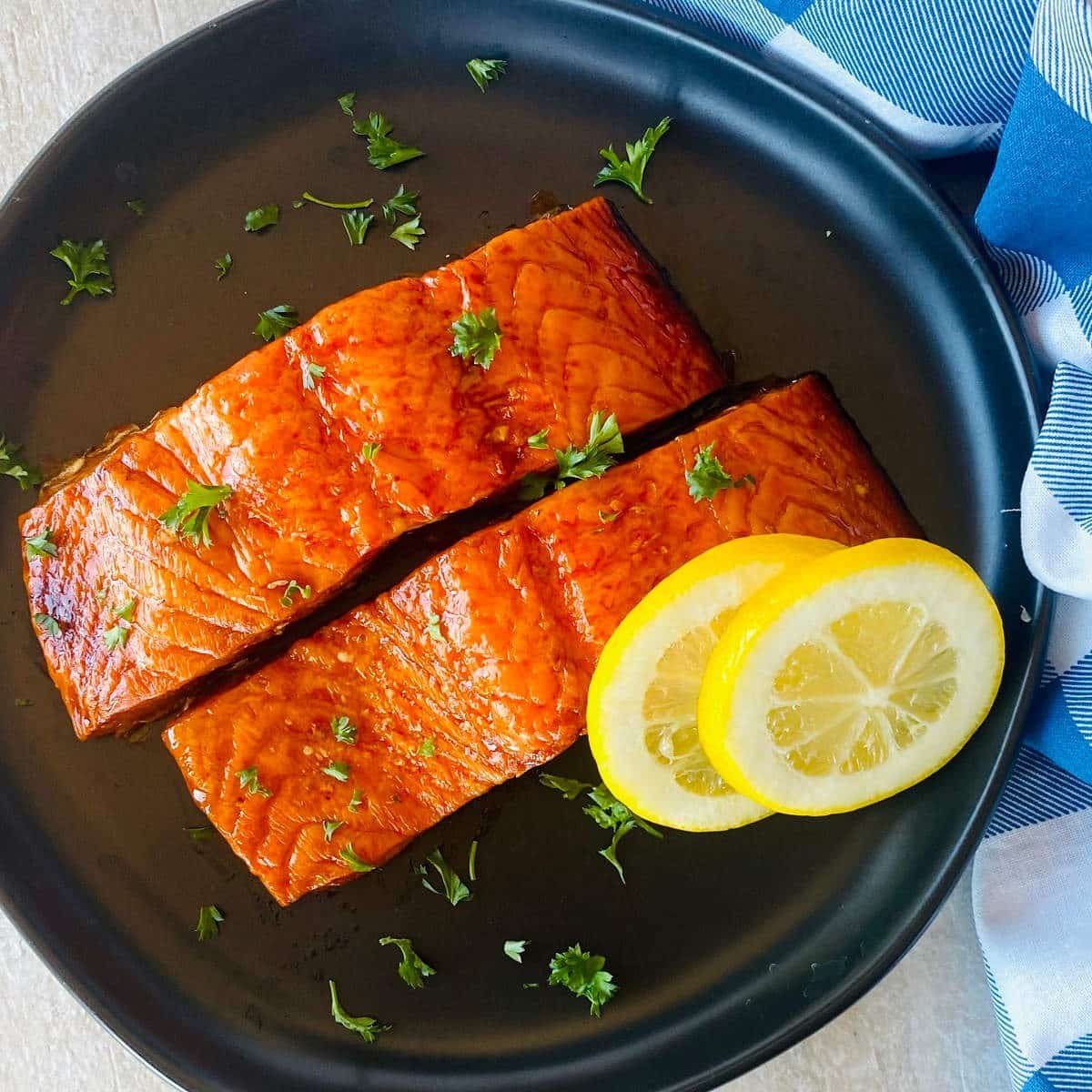 traeger salmon dry brine on a plate.